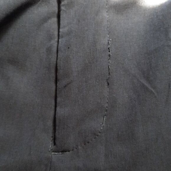 Crown & Ivy Navy Blue 4 Pocket Zipper Closure Activewear Shorts Size 36 - Picture 5 of 6